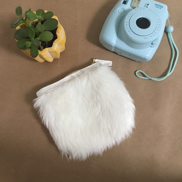 Urban Outfitters Handbags - Urban Outfitters• White Fuzzy Coin Purse